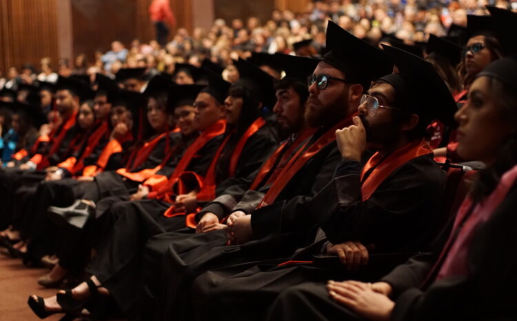  Celebra CUT Universidad graduación de Licenciatura y Posgrado
