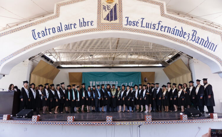  CUT Ensenada celebra graduación de Licenciatura y Posgrado