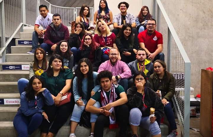  Alumnos del CUT realizan viaje de estudios a Guadalajara