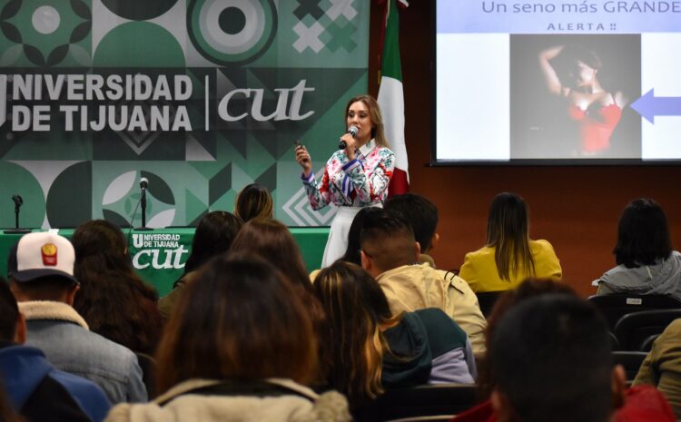  Basura emocional es igual a cáncer de mamá: Claudia Urías