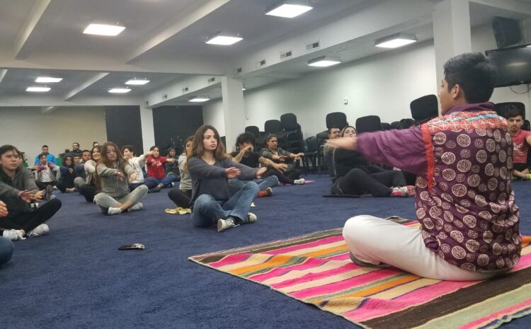  Imparten taller de teatro a estudiantes de Comunicación del CUT