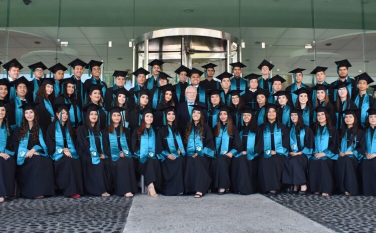  Se gradúan alumnos de Preparatoria del CUT, Campus Oriente