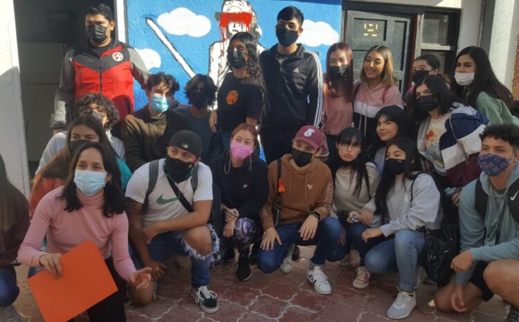  Estudiantes de CUT participan en foro para desnormalizar la violencia digital