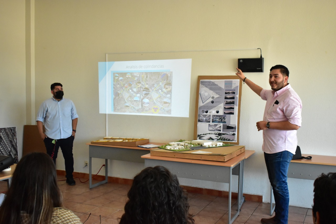 Universidad de Tijuana » Muestra de trabajos finales por alumnos de  Arquitectura del CUT