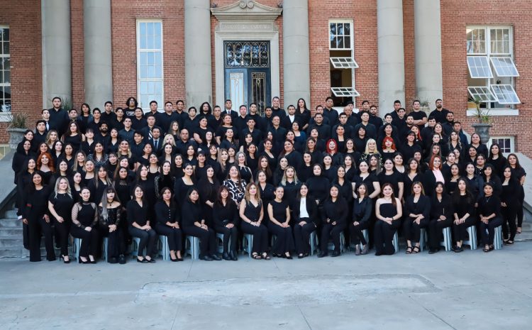  Se gradúan de Licenciatura y Posgrado del CUT Universidad