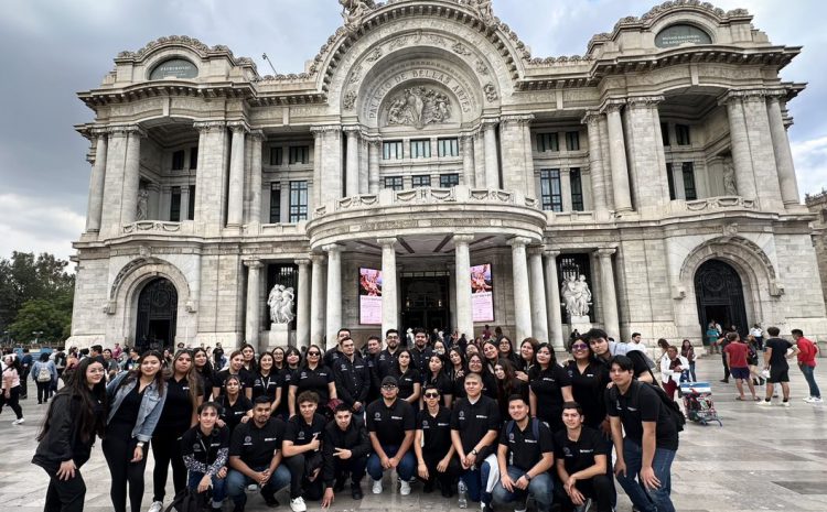  Alumnos de Comercio Exterior del CUT realizan viaje académico y cultural