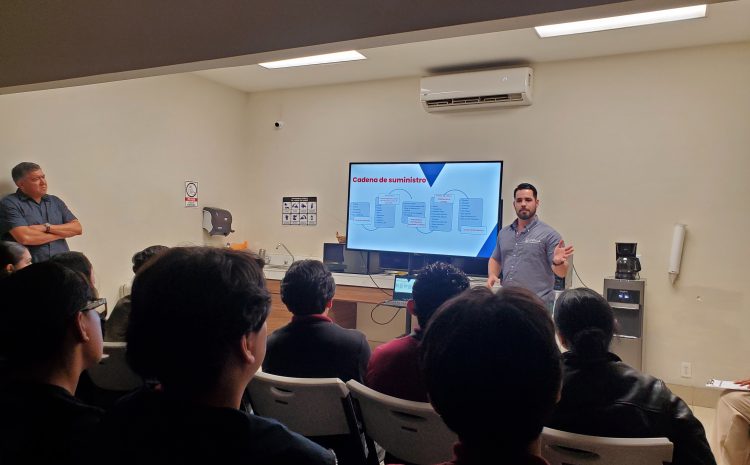  Estudiantes del CUT exploran la logística real en visita a Distribuidora «La Canasta»