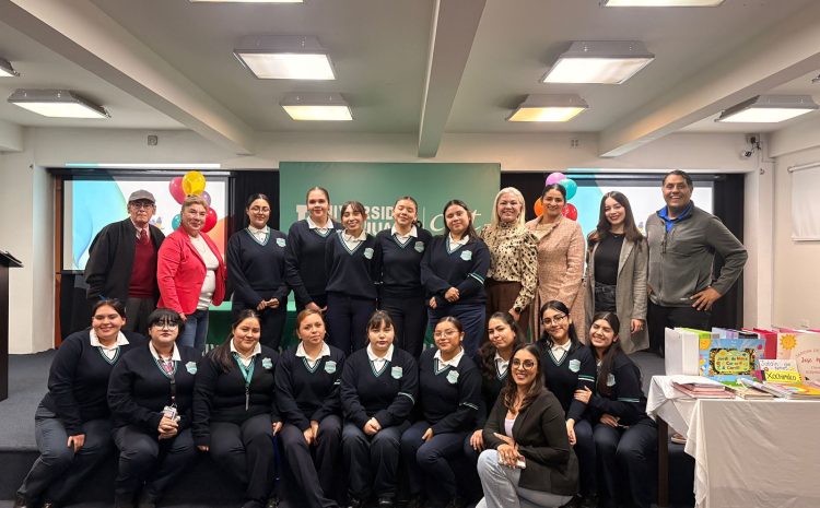  Estudiantes de la Escuela Normal del CUT exhiben sus primeros proyecto integradores