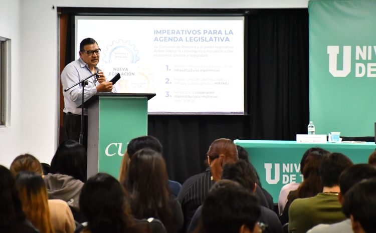  Presentan en CUT libro sobre emprendimiento digital e inteligencia artificial