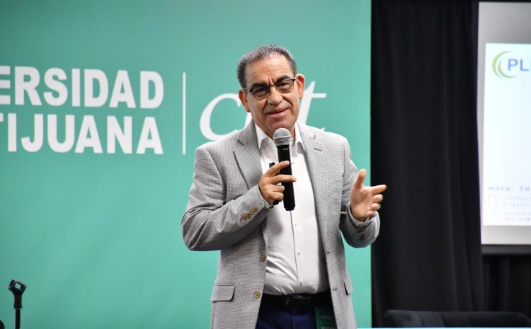  Conferencia sobre lavado de dinero fortalece la formación de futuros contadores